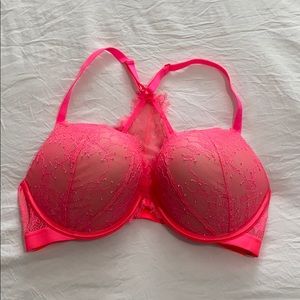 NEW Victoria’s Secret Bombshell Push-Up - Pink